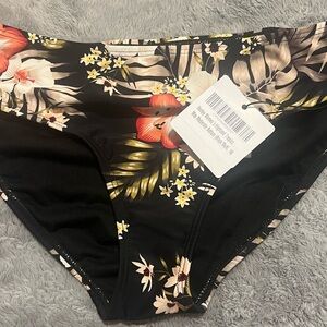NWT Hurley Black Floral Bikini Bottom - girls 14 or Women’s XXS